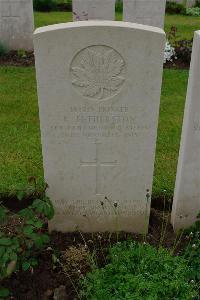 Etaples Military Cemetery - Fetherston, R L